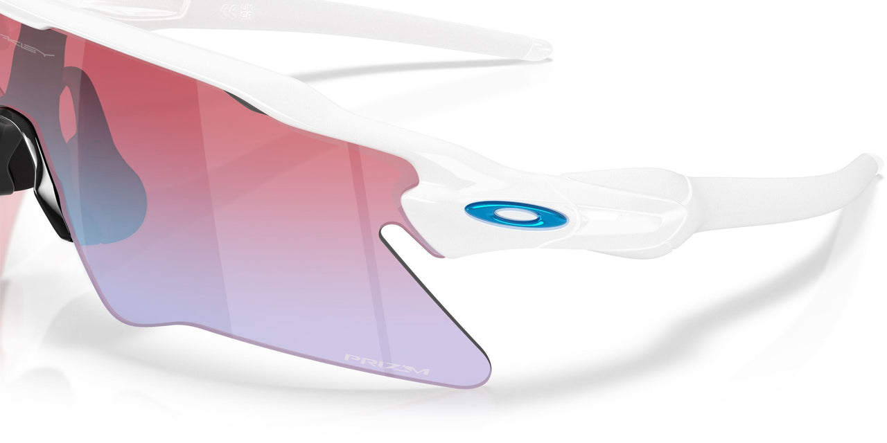 954105 - White - Prizm Snow Sapphire