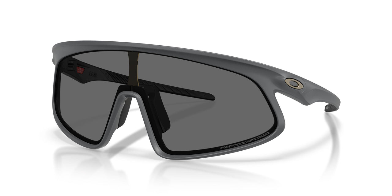 952406 - Grey - Clear To Black Iridium Photochromic