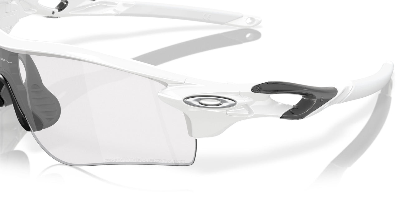 920602 - Matte White - Slate Iridium