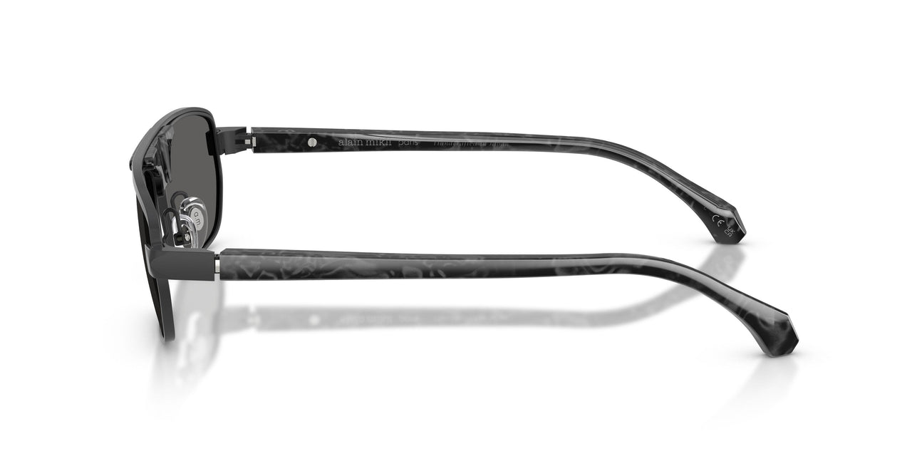 0002S4 - Black - Black