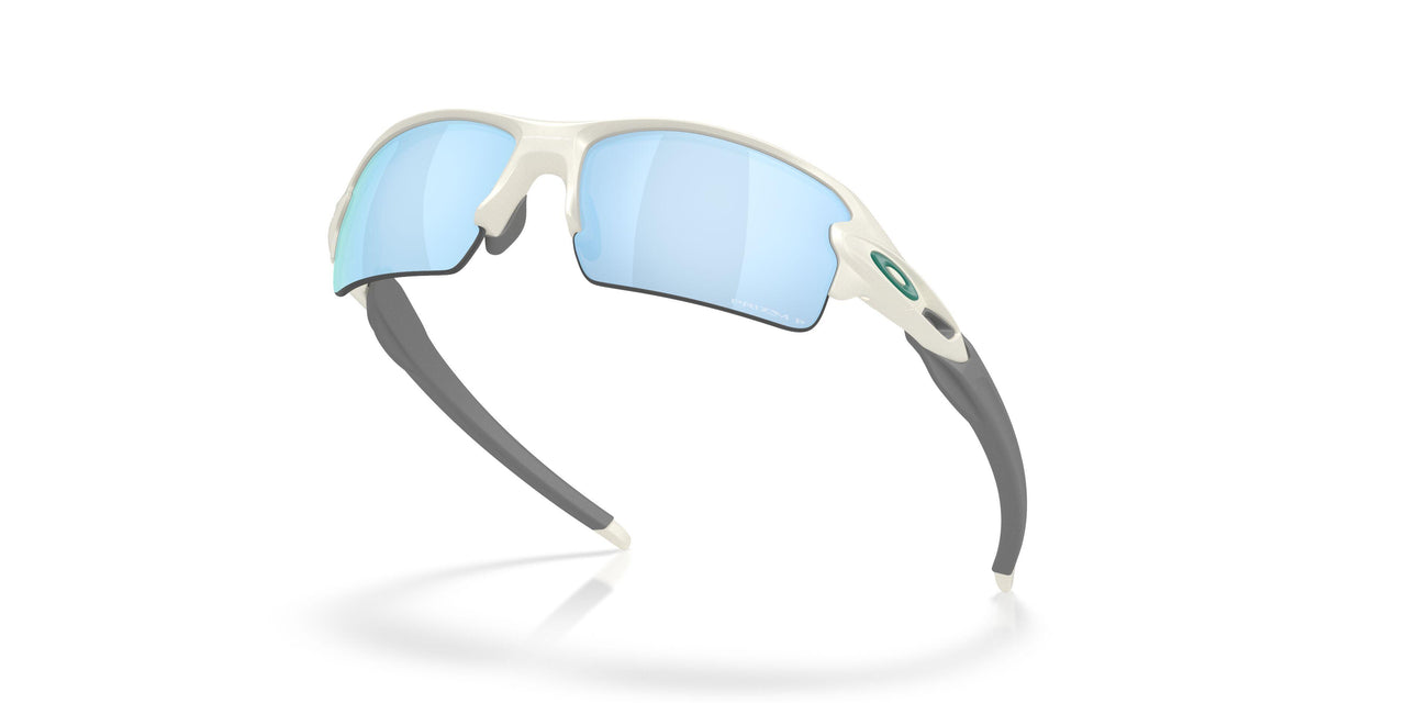 927159 - White - Prizm Deep Water Polarized