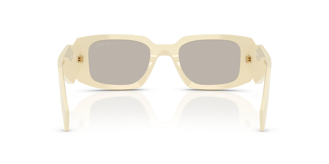 21D5J2 - White - Light Brown