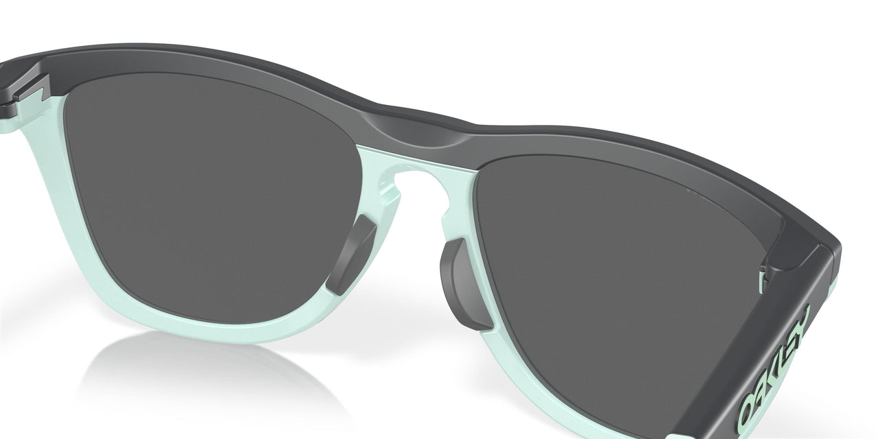 928403 - Grey - Prizm Black