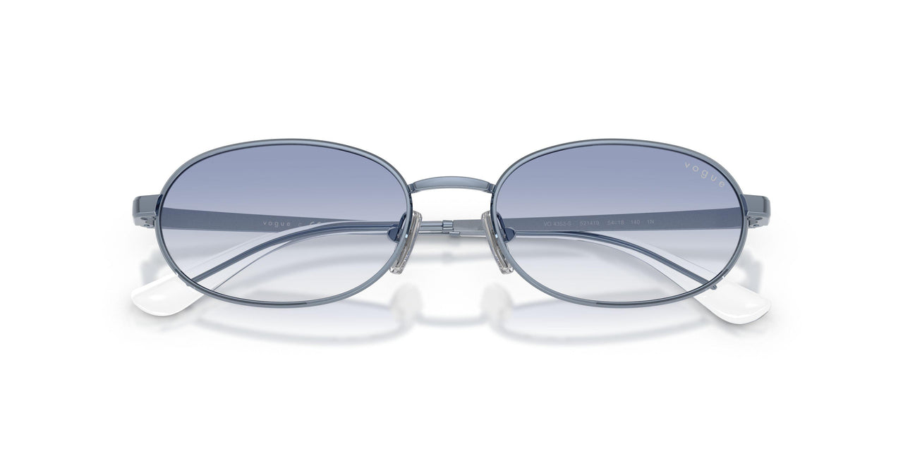 521419 - Blue - Clear Gradient Light Blue