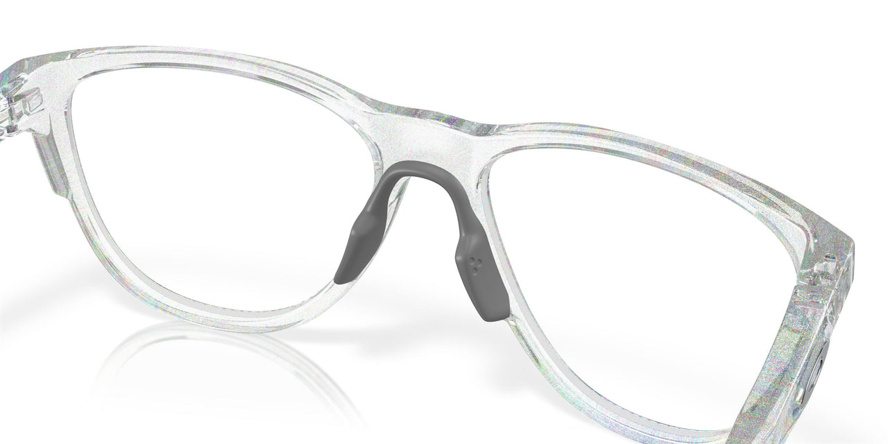 805606 - White