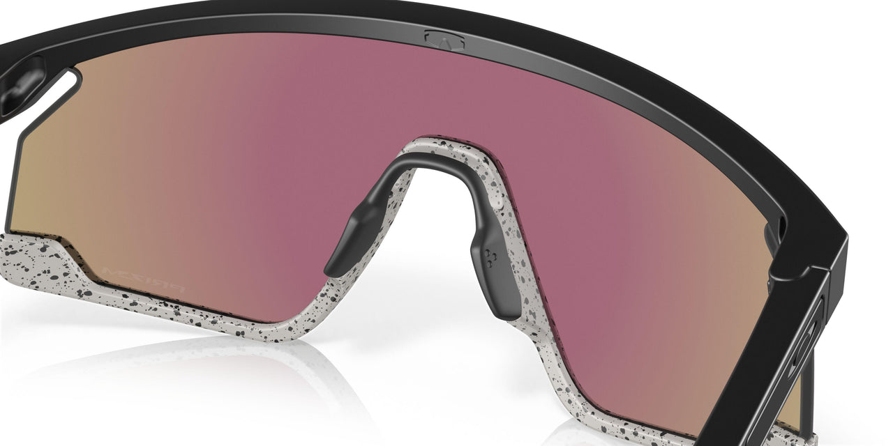 928003 - Black - Prizm Sapphire
