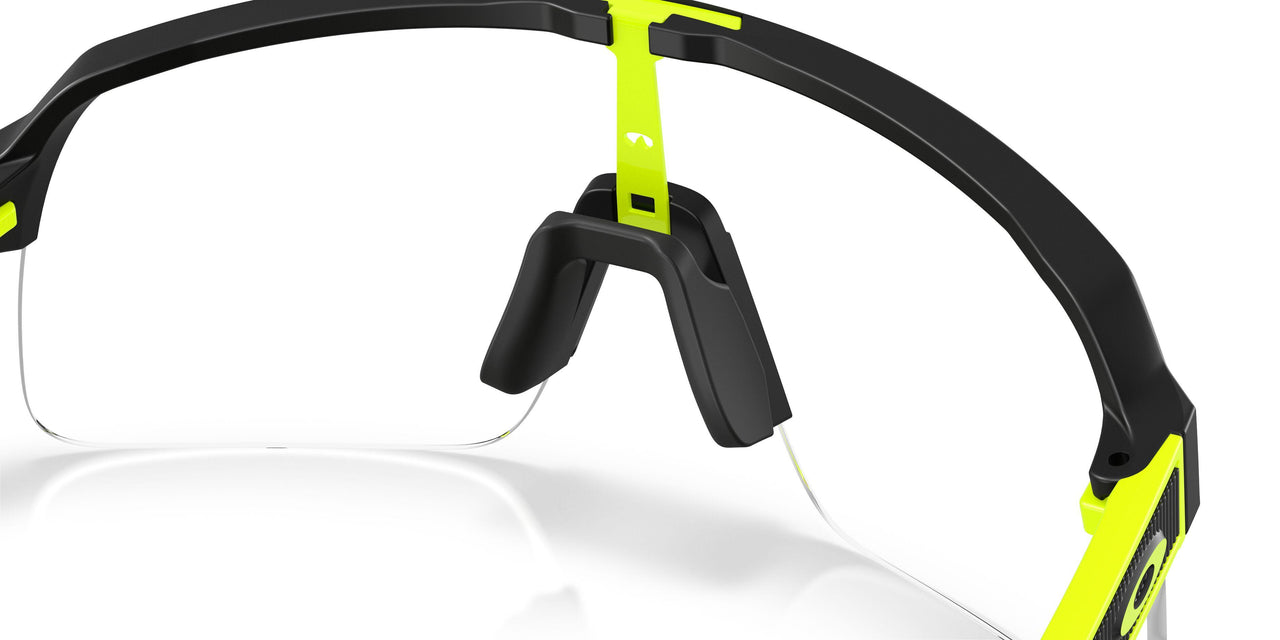 946335 - Black - Clear