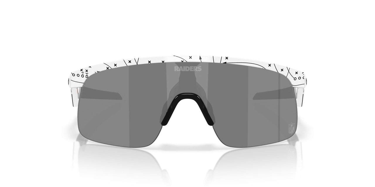901039 - White - Prizm Black