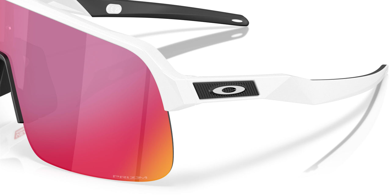 949606 - White - Prizm Road