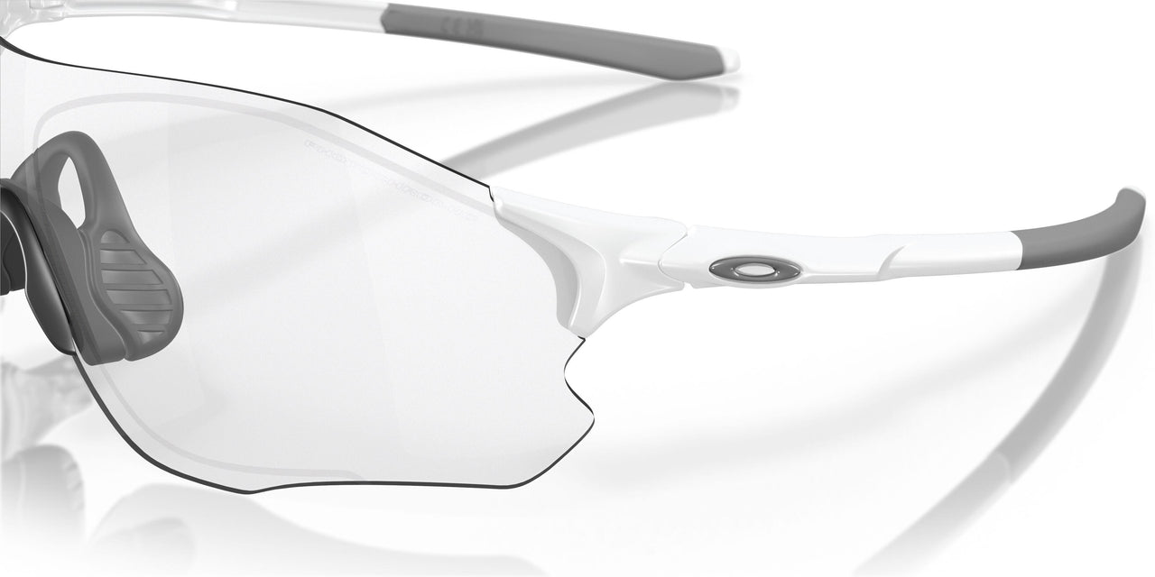 931306 - Matte White - Clear Black Photochromic