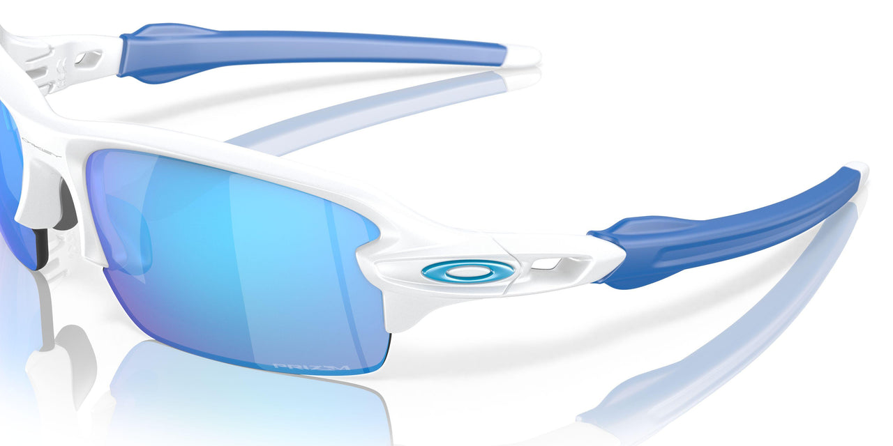 900516 - White - Prizm Sapphire