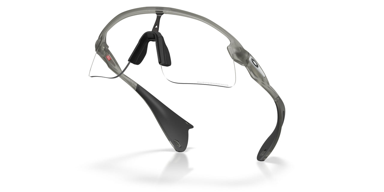 951808 - Grey - Clear To Black Iridium Photochromic