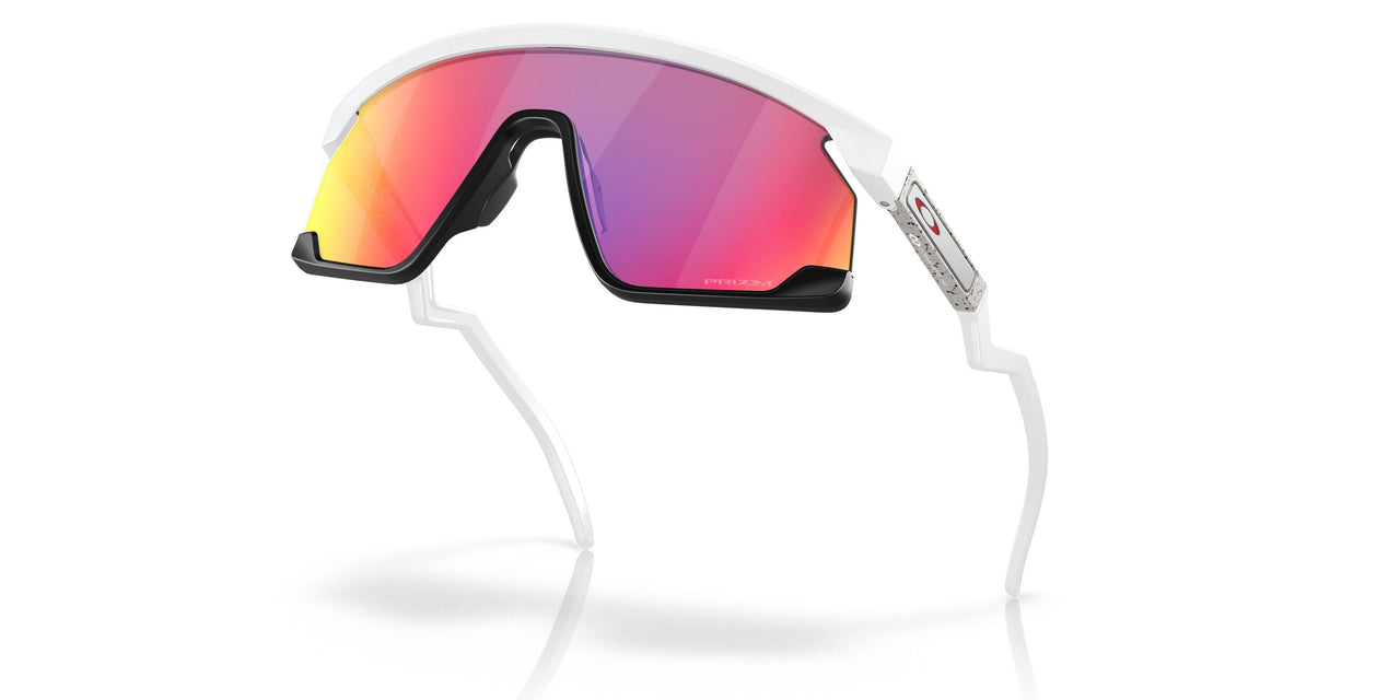 928002 - White - Prizm Road