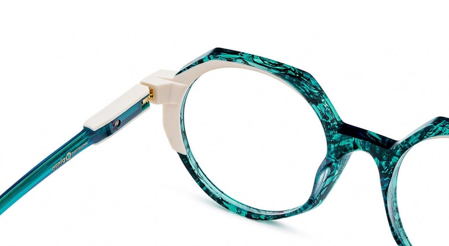 TQWH - Turquoise White