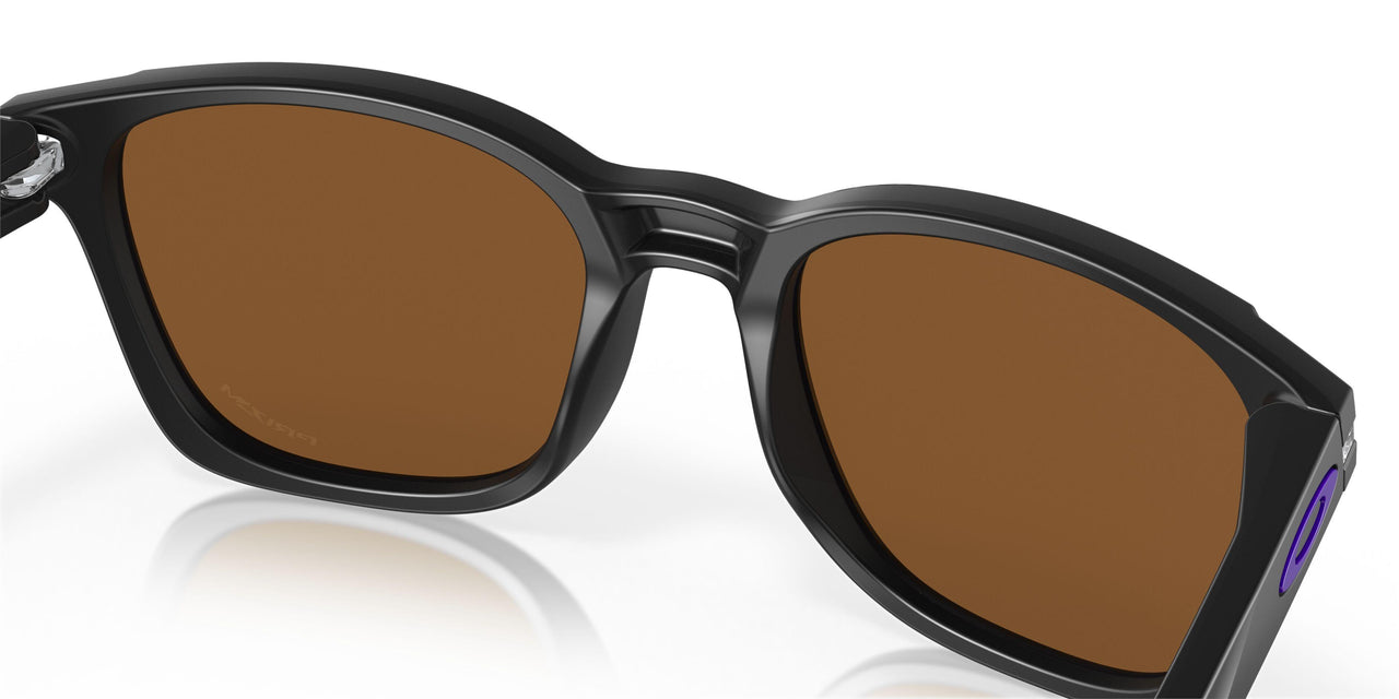 901803 - Black - Prizm Violet
