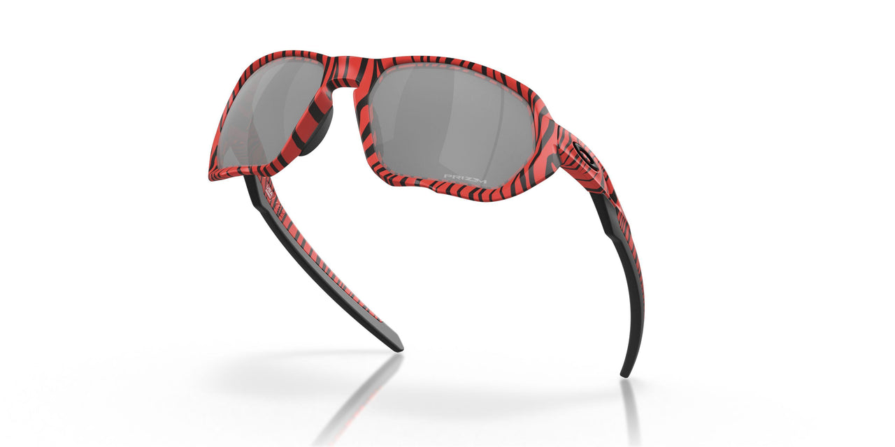 901907 - Red - Prizm Black