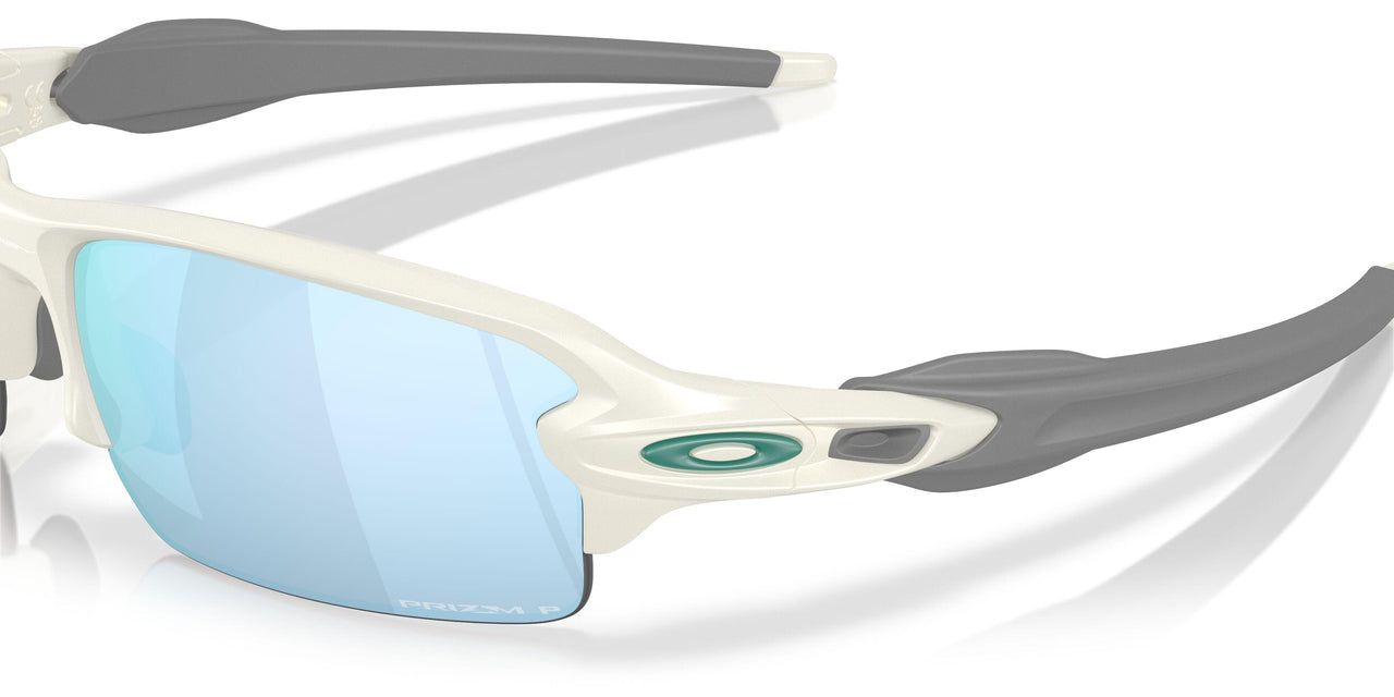 927159 - White - Prizm Deep Water Polarized