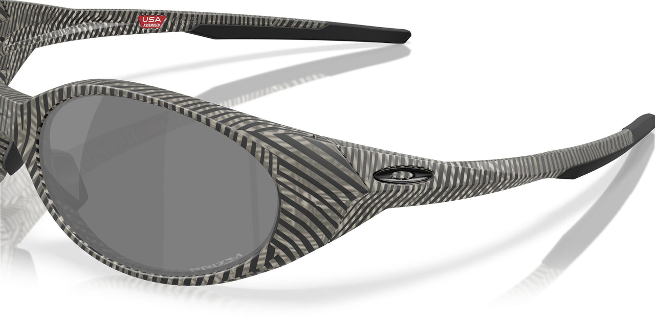 943827 - Black - Prizm Black