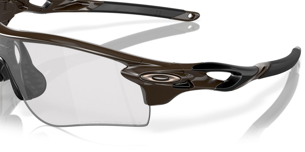 920602 - Matte White - Slate Iridium