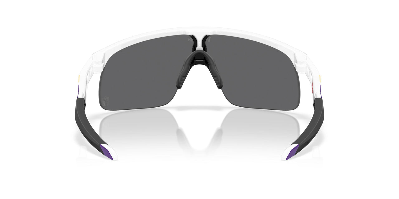 901040 - White - Prizm Black