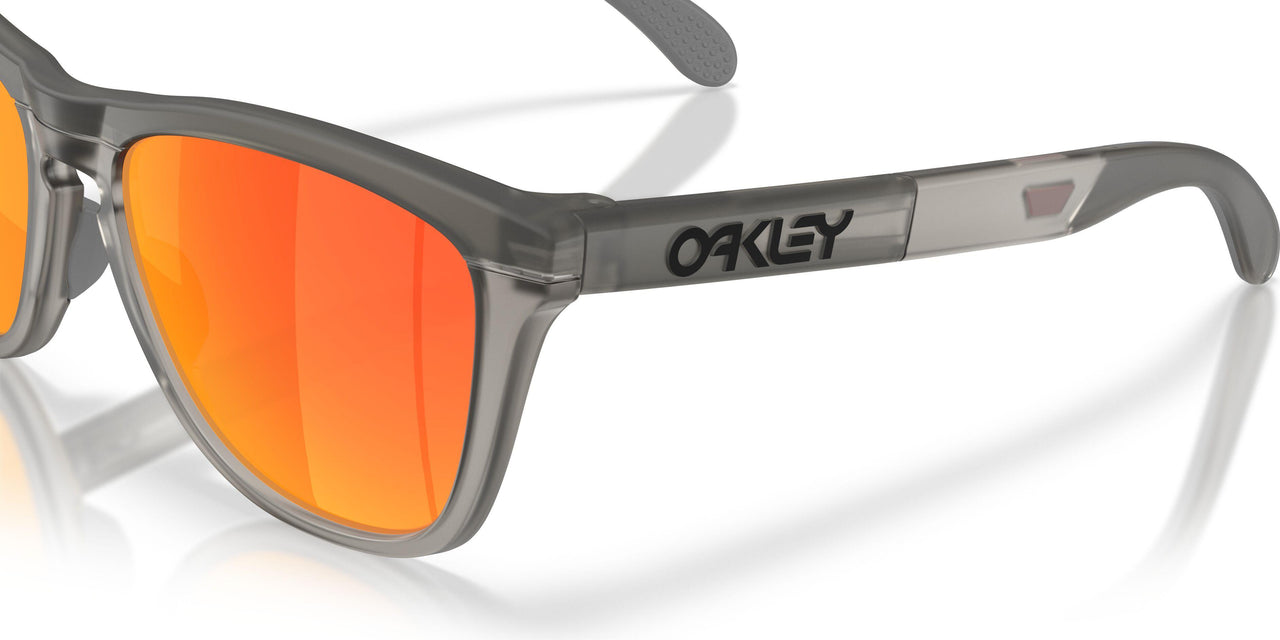 950302 - Grey - Prizm Ruby