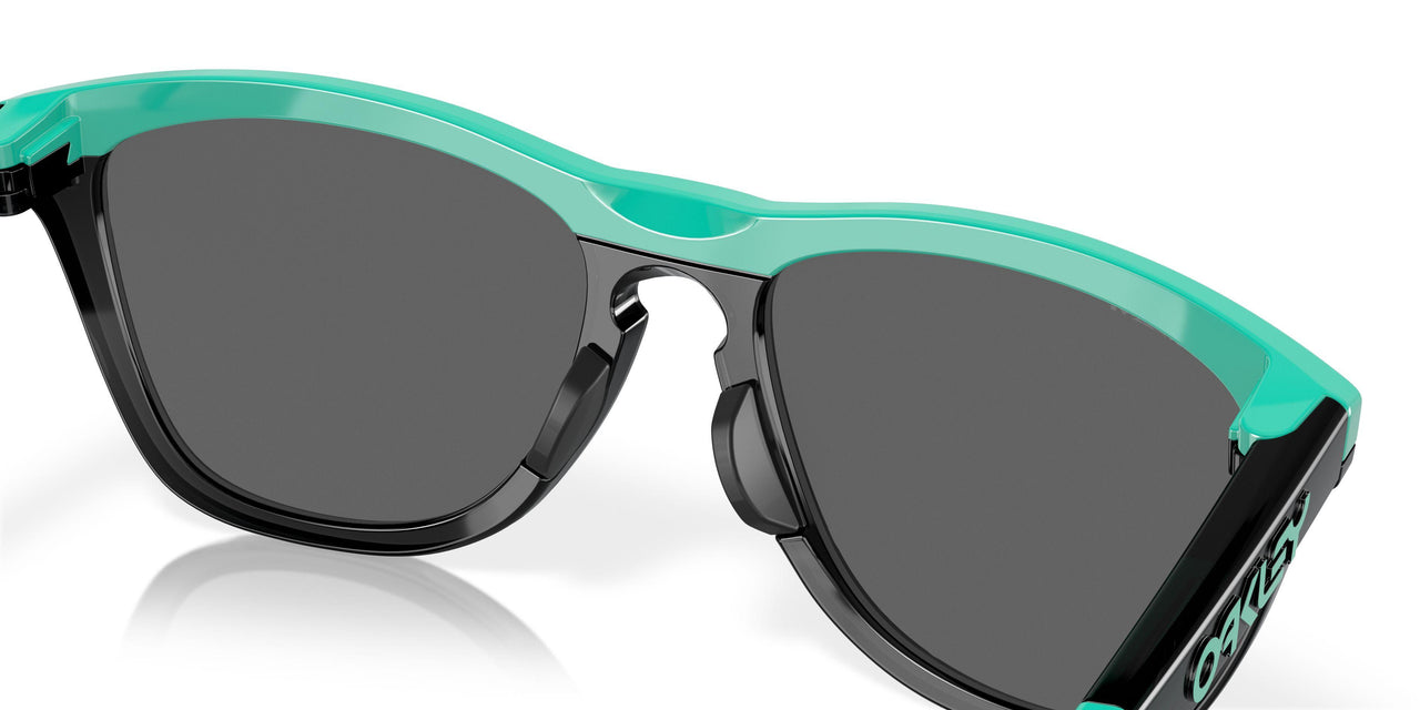 928410 - Blue - Prizm Black