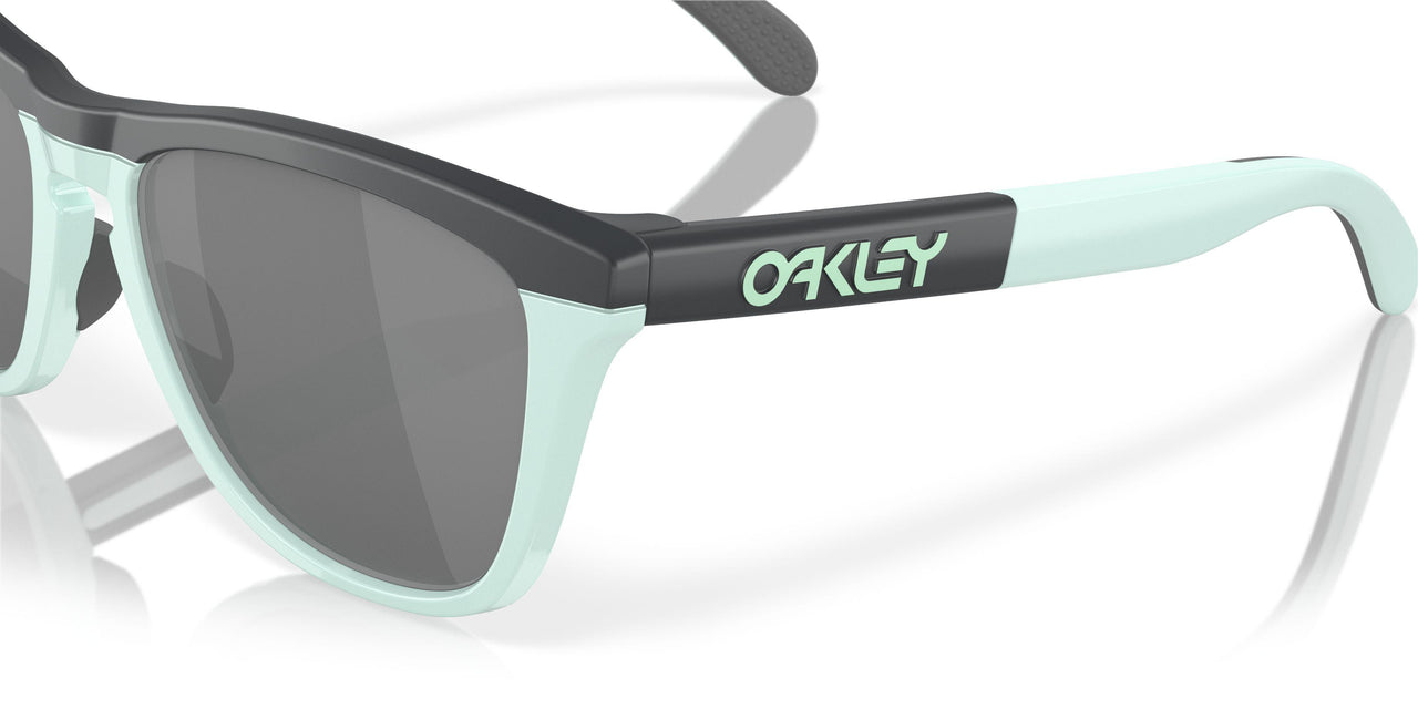 928403 - Grey - Prizm Black