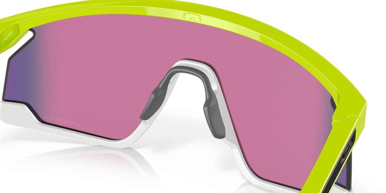 928006 - Yellow - Prizm Road