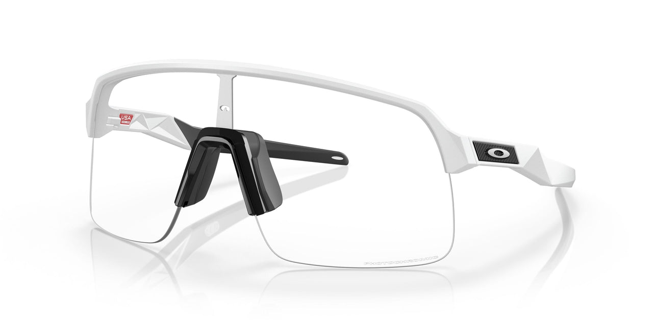 946346 - White - Clear Photochromic