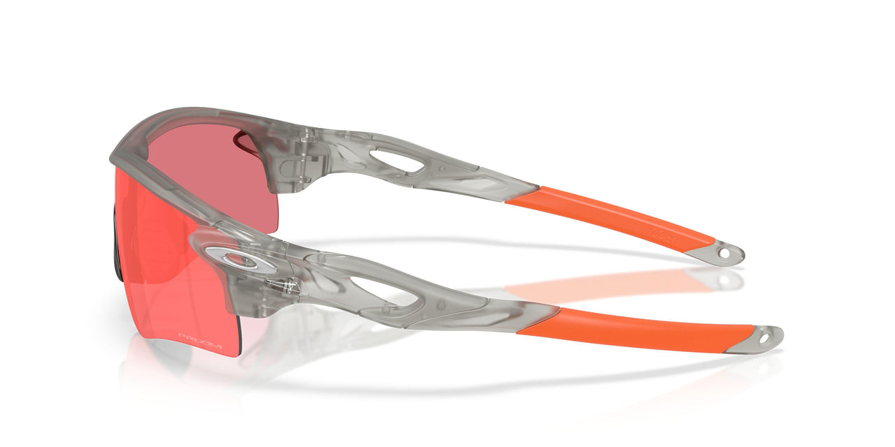920602 - Matte White - Slate Iridium