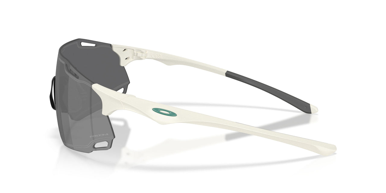 951305 - White - Prizm Black