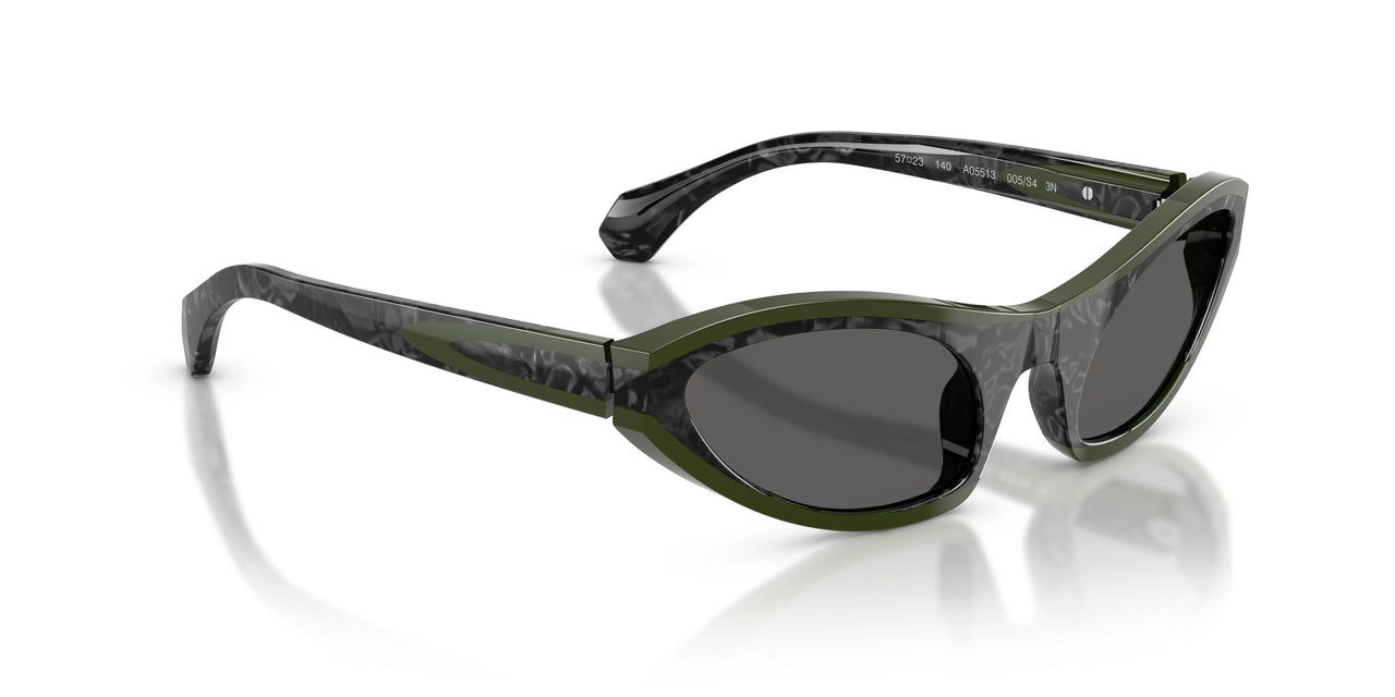 005/S4 - Black - Black