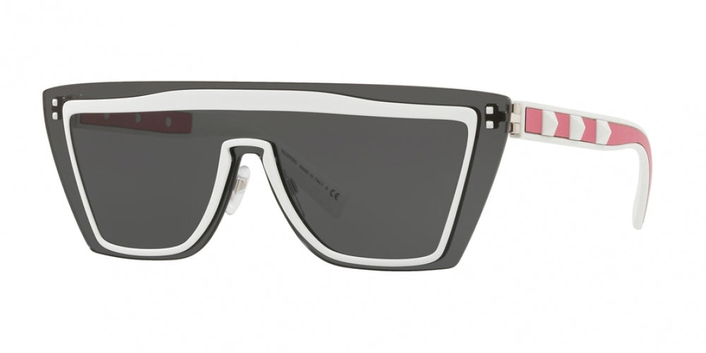 Valentino 2026 Sunglasses display picture 3